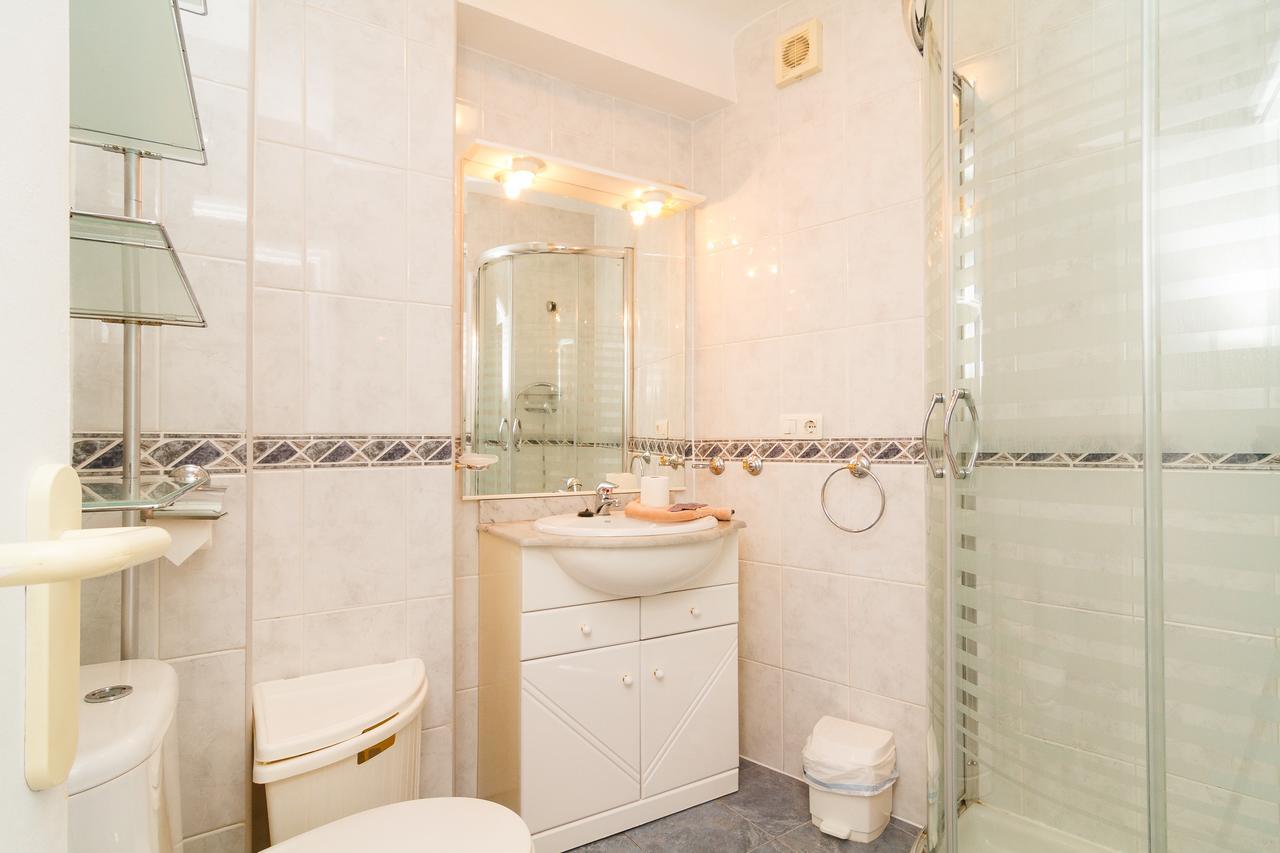 Coronado 116 Apartments Casasol เนร์คา ภายนอก รูปภาพ